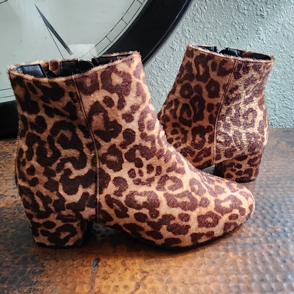 Comfortview Wide Width Sidney Booties - Picture 6 of 16